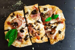 Пицца римская Бекон грибы