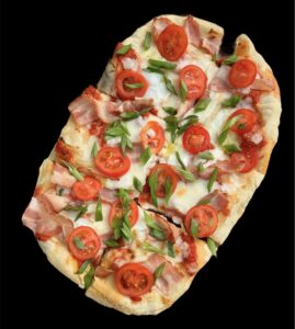 Пицца римская с перепелиным яйцом